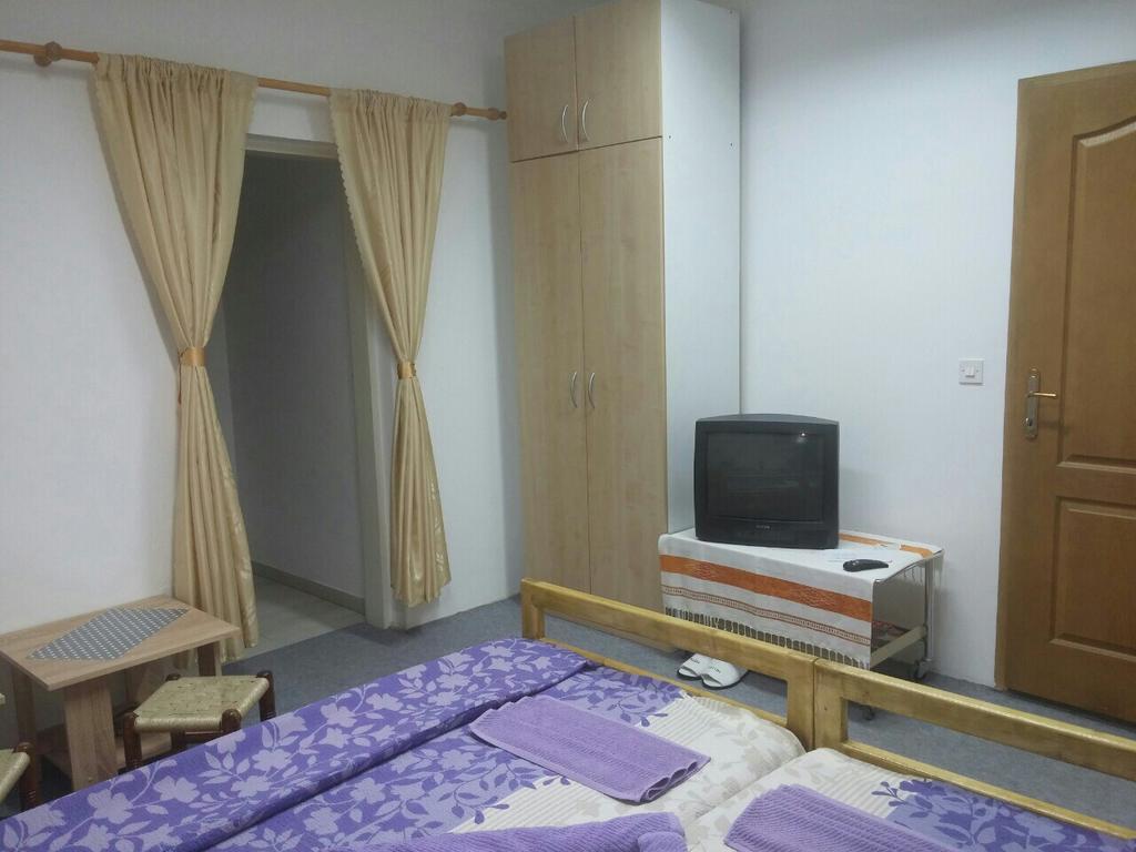Alma Apartment *